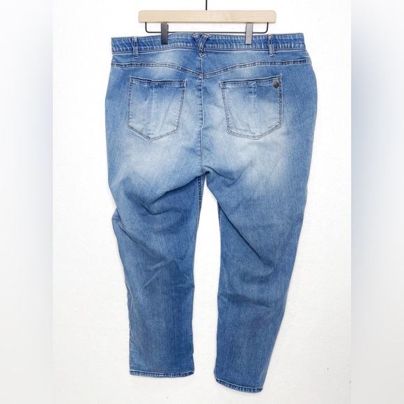 Democracy “Ab” Technology Light Wash Distressed Denim Jeans Size 20W - Picture 2 of 6